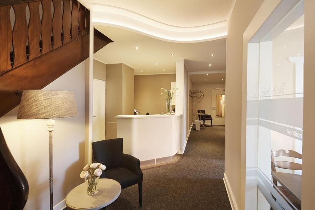 Hotel Kuehl نومنستر المظهر الخارجي الصورة